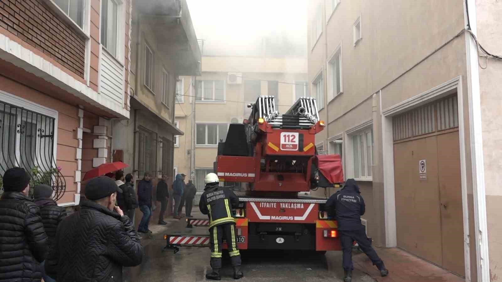 Bursa'da Korkutan Yangın!