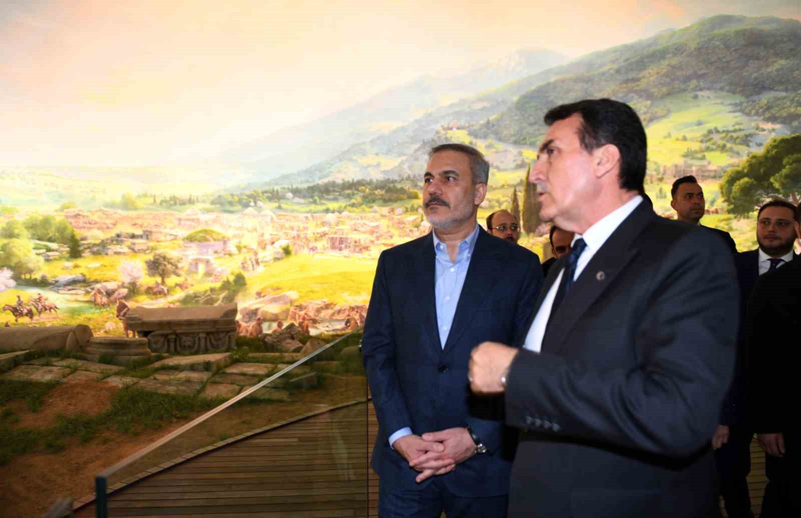 Dışişleri Bakanı Hakan Fidan Panorama 1326Yı Gezdi