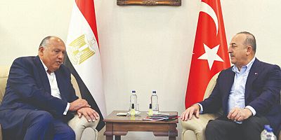 Çavuşoğlu Mısır'da: Türkiye'den 11 yıl sonra ilk ziyaret