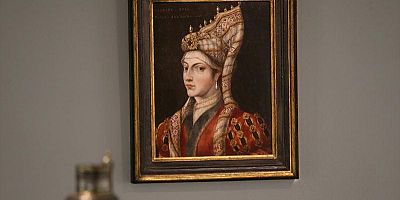 Hürrem Sultan'ın portresini servet ödeyerek aldı