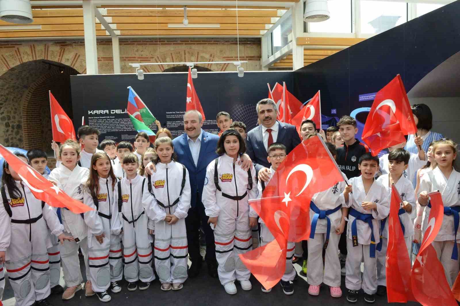 Molla Yegan Çocuk Üniversitesinin Açılışını Bakan Mustafa Varank Gerçekleştirdi