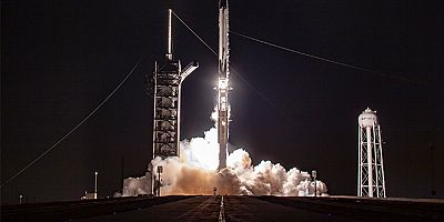 SpaceX, 60 Starlink Uydusunu Daha Başarılı Şekilde Uzay'a Fırlattı