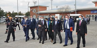 TBMM Deprem Araştırma Komisyonu İzmir'de Toplandı