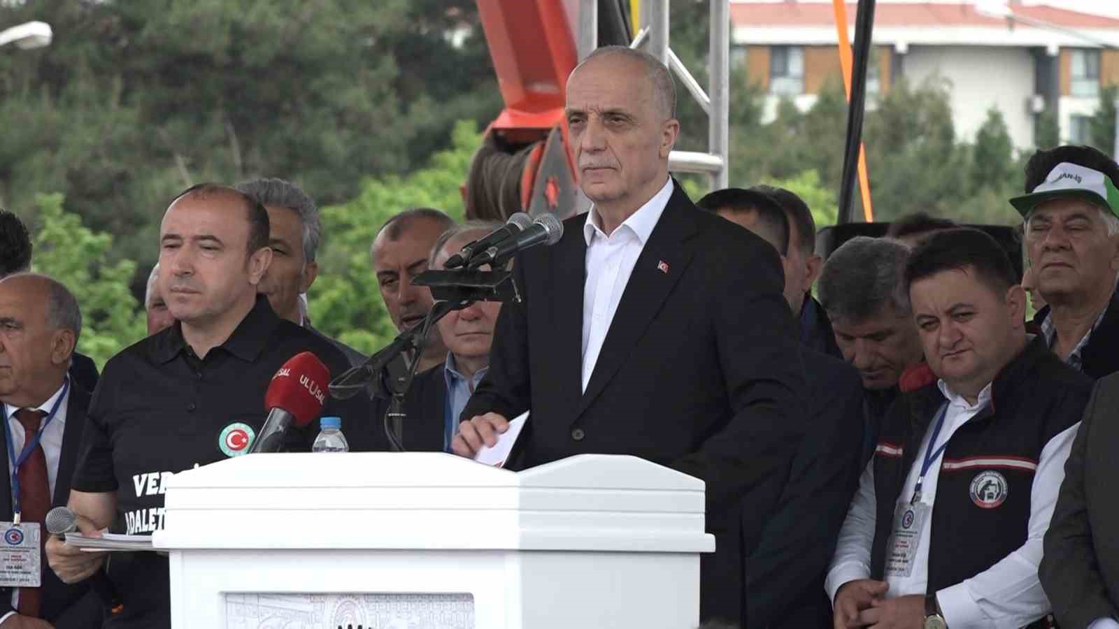 Türk-İş Genel Başkanı Atalay: İşçilerin Yeni Bir Anayasaya İhtiyacı Var