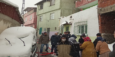 Uludağ'ın Eteklerinde Ev Alevlere Teslim Oldu